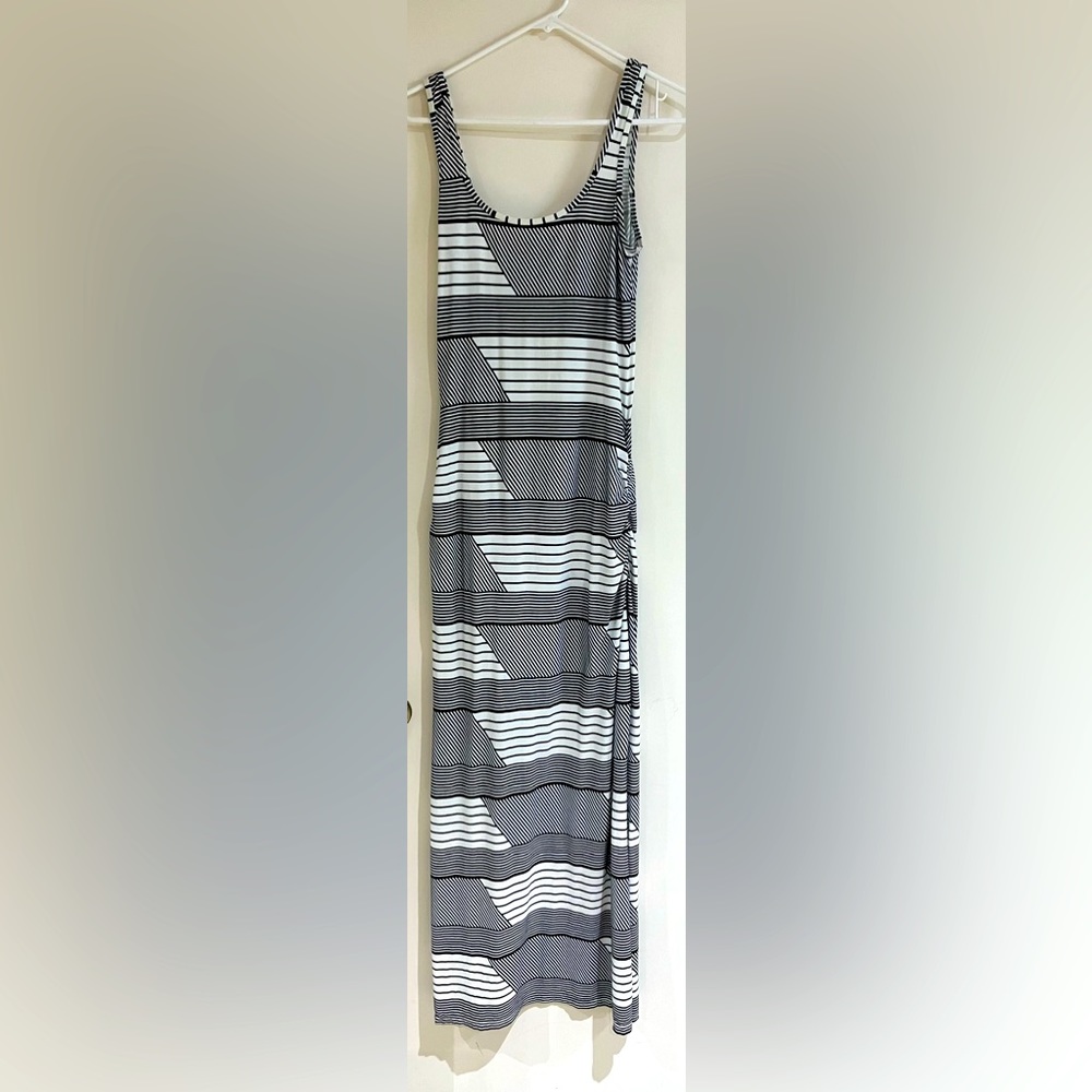 Tommy Bahama swim coverup/ maxi dress black & white six small